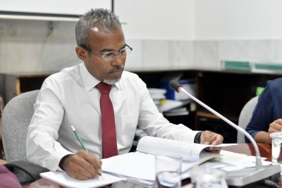 އޭޖީގެ އިތުބާރު ނެތްކަމުގެ މައްސަލަ ކުރިއަށް ގެންދާނެ: މަޖިލިސް