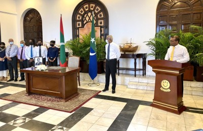 ނަޝީދުގެ އިސްލާހު: ތާއީދު ނެތް ރައީސަކު ވެރިކަންކުރުން!