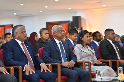 ތިން މާއްދާއިން އޭ ސްޓާ ހޯދައިގެން ލިބޭ ސްކޮލާޝިޕެއް ތައާރަފު ކުރަނީ
