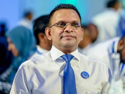 ކައްދޫ އެއާޕޯޓު އިންޓަނޭޝަނަލް އެއާޕޯޓަކަށް ބަދަލު ކުރަން ނާޒިމް ވައުދުވެވަޑައިގެންފި