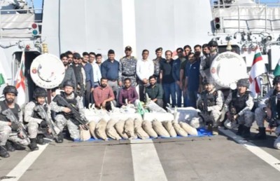 އިންޑިއާ ސިފައިން ކަނޑުމަތިން 760 ކިލޯގެ ޑްރަގްސް އަތުލައިގެންފި