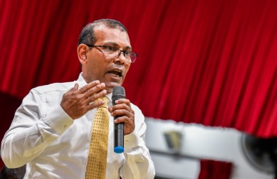 ރައްޔިތުންގެ އަޣުލަބިއްޔަތު ހޯދޭނެ ލީޑަރެއް އެބަހުރި؟