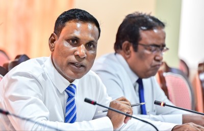 ސަރުކާރުން ޖުޑީޝަރީއަށް ނުފޫޒު ފޯރުވާ ކަމަށް ބުނެ ހުށަހެޅި ކުއްލި މައްސަލަ ބޭރުކޮށްލައިފި