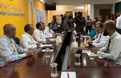 ނަޝީދުގެ އިސްލާހު: ތާއީދު ނެތް ރައީސަކު ވެރިކަންކުރުން!