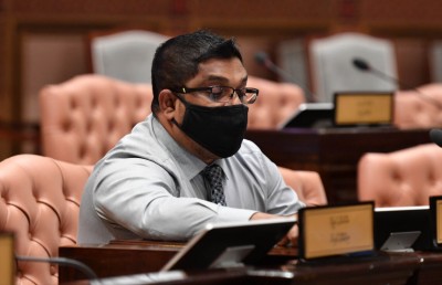 އީވާ ވަކިކުރަން ހުށަހެޅި މައްސަލައިގައި ޖޭފޯ ސޮއިކުރެއްވި