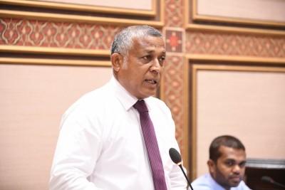 މަސްދުވަހުގެ ތެރޭގައި މަކުނުދޫ އެއާޕޯޓުގެ މަޝްރޫއަށް ބަޔަކު ހަމަޖައްސާނަން: އަސްލަމް