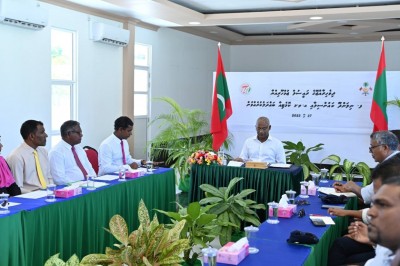 ނިލަންދޫ ރައްޔިތުން ބޭނުންވާ ހަތް ކަމެއް ރައީސްއާ ހިއްސާ ކޮށްފި
