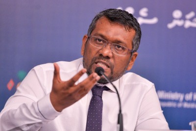 މަސައްކަތްތެރިންނާ ގުޅުންހުރި ބިލްތައް އަވަހަށް ފާސްވުން މުހިންމު: ފައްޔާޒު