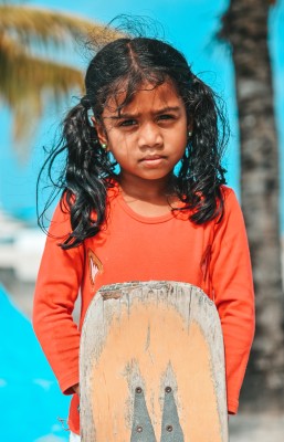 އަރުޝީގެ އުމުރުން އެންމެ ހަ އަހަރު، އެކަމަކު އެއީ ސްކޭޓް ކުރުމުގެ "އެއްވަނަ"