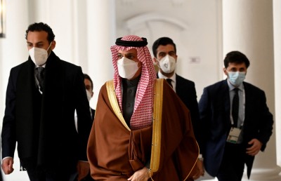 ސައޫދީން އީރާނާ އެކުގައި މަޝްވަރާތައް ކުރިއަށް ގެންދާނެ