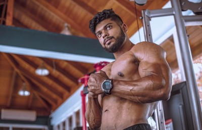 ނަހްޔާންގެ ރިކޯޑް: ބޮލަށްވެއްޓުނު ފުރައްސާރައިގެ ދުނިޔެ ކޮނޑަށްލައިގެން