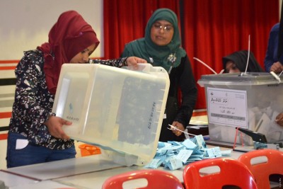 ލޯފަން މީހުން އަމިއްލައަށް ވޯޓު ލެވޭ އިސްލާހު މުޅި މަޖިލީހުގެ ކޮމިޓީން ފާސްކޮށްފި