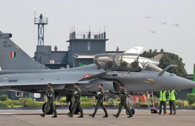 ޗައިނާގެ ފައިޓަރު ޖެޓްތައް ޕާކިސްތާނަށް ވިއްކަނީ