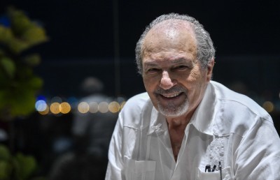 ކޯބިންގެ ހާއްސަ އިންޓަވިއު: 50 އަހަރުން ވެސް ބަދަލުނުވަނީ ދިވެހިންގެ ހިތްހެޔޮކަން!