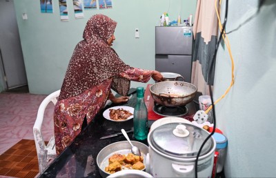 ގެއްލުނު ފަޔާ އެކު އެހީތެރިކަމުގެ އަތެއް ވެސް ނެތް!