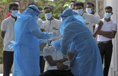 ލަންކާގައި ކޮވިޑް ވެކްސިން ކާޑު މަޖުބޫރު ކުރަނީ