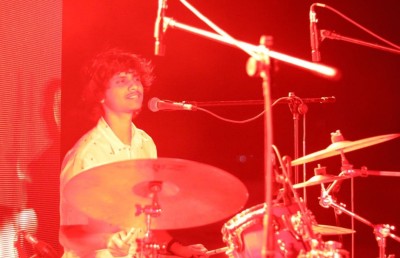 މިހާރު ކިޔާލަން އަދި އަޑު އަހާލަން: ޔާނި މުއާދުގެ ހިތްގައިމު ނަލަނަލަ އަޑު