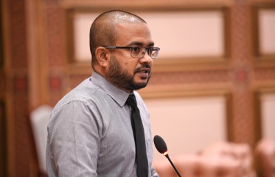 މަޖިލީސް ހުއްޓުވަނީ އީވާގެ މައްސަލަ ކުރިއަށް ނުގެންދަން: ނިހާދު