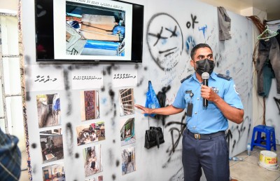 ތިން އައްޑާއެއްގައި ގަދަ ދައްކަނީ، ވެރިފަރާތް ވެސް މަގުމައްޗަށް އެއްލައިލި!