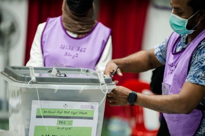 ވޯޓުލުމަށް އޮންލައިންކޮށް ރީރަޖިސްޓްރީ ކުރެވޭގޮތް އިލެކްޝަނުން ހަމަޖައްސައިފި