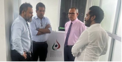 އިދިކޮޅު ލީޑަރުން އެޗްއާރުސީއެމްގައި އެތައް ގަޑިއިރެއް، ބުނަނީ ކޮމިޝަނުން އަޅާނުލި ކަމަށް