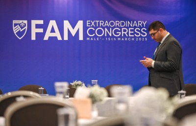 އެފްއޭއެމްގެ ކޮންގްރެސް ފެއިލްކޮށްލަން އުޅުނުކަމުގެ ތުހުމަތު ފީފާގެ އޮފިޝަލަށް