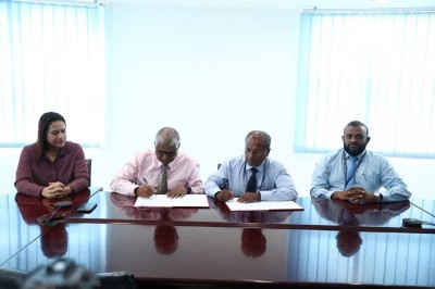 ކޯޕަރޭޓް ގަވަނަންސް ހަރުދަނާ ކުރުމަށް އެމްއޯޔޫއެއްގައި ސޮއިކޮށްފި