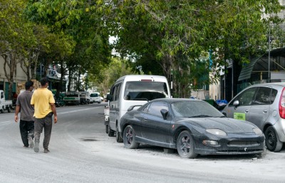 ހުޅުމާލޭގެ ހުސް ބިންތަކުގައި ގަވާއިދާ ހިލާފަށް ބަހައްޓާފައިވާ ތަކެތި ނަގަން އަންގައިފި