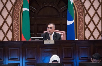 ރިޔާސަތުގައި އަފީފް އިންނެވުމުން ޖަލްސާ ކުރިއަށް ގެންދިޔަ ނުދިން