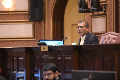 މައްސަލަ ނިމެންދެން ރިޔާސަތު ނުބެލެހެއްޓޭނެ ކަމަށް ނަޝީދު އަންގަވައިފި
