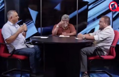 އޯޓިސްޓިކް ކުދިންނަށް ޖޯކު ޖަހައި ފުރައްސާރަކުރި މައްސަލަ ބްރޯޑްކޮމް އިން ބަލަނީ