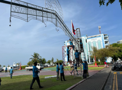 ޢީދަށް ގިޑިގެތަކާއި ކުލަބޮކިތަކުން މާލެއާއި ވިލިމާލެ ދިއްލާލަނީ