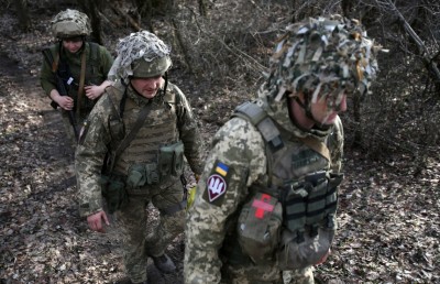 ޔުކްރޭނުގައި ހަނގުރާމަ ފަށައިފި