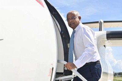 ރައީސް ސިންގަޕޫރަށް ކުރެއްވި ނުރަސްމީ ދަތުރުފުޅު ނިންމަވާލައްވައިފި