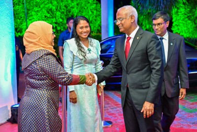 ޝަރުއީ ދާއިރާގެ މުވައްޒަފުންނަށް ސިޔާސީ ކަންކަމުގައި އުޅެވޭ ގޮތަށް ގަވާއިދަށް ބަދަލު ގެނެސްފި