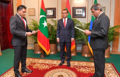 ރައީސްގެ މަސްއޫލިއްޔަތުތަކާ ނައިބު ރައީސް ހަވާލުވެވަޑައިގެންފި