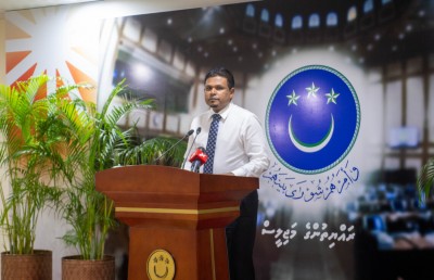 ސުލްހަވެރިވާން ނަޝީދު ދެއްވާ ހައްލަކަށް އެއްބަސްނުވެވޭނެ: މުހައްމަދު އަބްދުﷲ ޝަފީގު