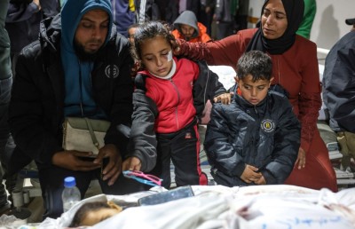 ތިން ދުވަސްތެރޭ ޣައްޒާއިން 600 މަރު، ހަމަލާތައް އަދިވެސް ވަރުގަދަކުރަނީ