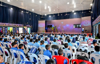 ދަރިންނަށް ކިޔަވައިދޭން އެންމެ އުތުރުން ކުޑަހުވަދު އަށް