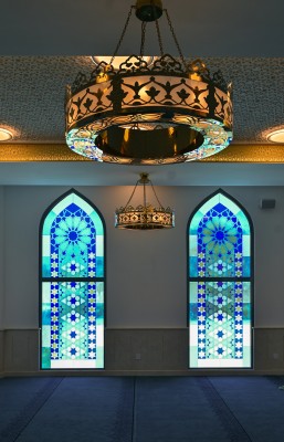 އޭދަފުށީގެ ލޭންޑްމާކަކަށް އެންމެ ރީތި މިސްކިތް