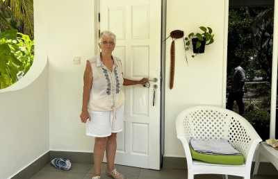 ލޯބީގެ ސިޓީތަކުން ފެށުނު ގުޅުމުން ދިވެއްސަކަށްވި އިނގިރޭސިއެއް