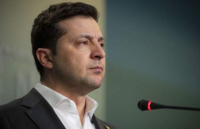 ޒެލެންސްކީ ގައުމުން ބޭރަށް ގެންދަން އެމެރިކާ އިން ހުށަހެޅުމުން ގަބޫލެއް ނުކުރި