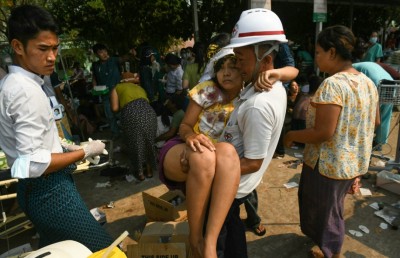 ބެންކޮކްގެ ބިން ހެލުން: ސަފީރަށް ބިރުވެރި ދުވަހެއް، ހީވީ އޮއިގަނޑެއް ޖެހުނުހެން