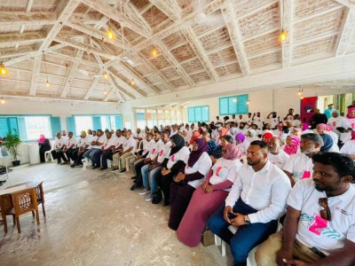 ޕީޕީއެމުން މާލޭގައި ދޮރުން ދޮރަށް ހަރަކާތް ފަށައިފި