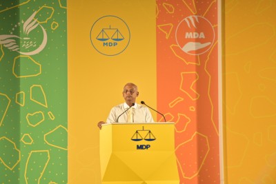 އަމާން ދައުރެއް ނިންމާލެވުނީ ކޯލިޝަން ދެމި އޮތުމުން: ރައީސް