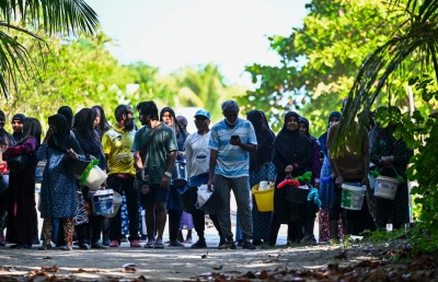 ފޮޓޯ ސްޓޯރީ: ކެނދިކުޅުދޫގެ ހަޒާނާ ތެރެއަށް ވަންނަ މިއީ ވަރުގަދަ ފައުޖެއް