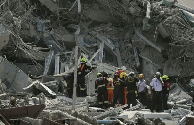 ބެންކޮކްގެ ބިން ހެލުން: ސަފީރަށް ބިރުވެރި ދުވަހެއް، ހީވީ އޮއިގަނޑެއް ޖެހުނުހެން