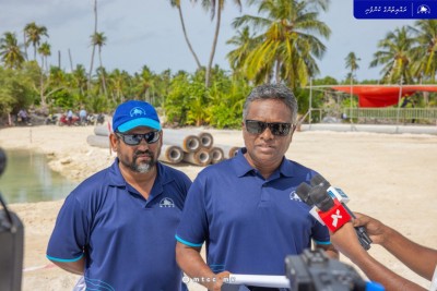 މަޑަވެލި - ހޯޑެއްދޫ ބްރިޖްގެ މަސައްކަތް މާޗު މަހަށް ނިމޭނެ: އާޒިމް