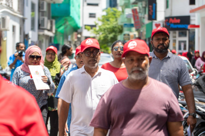 ޖޭޕީން މާލޭގައި ދޮރުން ދޮރަށް ކެމްޕޭން ފަށައިފި