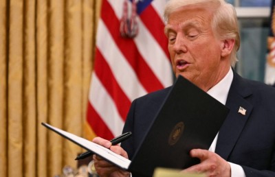 އެމެރިކާގެ ޓެރިފުން ސްމާޓްފޯނާއި ކޮމްޕިއުޓަރު އަދި އެހެން އިލެކްޓްރޯނިކް ސާމާނު އިސްތިސްނާކޮށްފި